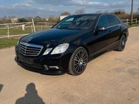 Gebraucht Mercedes E220 AMG line 170 PS (125 kW) 2011 Schwarz Limousine