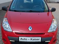 Gebraucht Renault Clio III 75 PS (55 kW) 2012 Rot Limousine