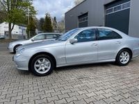 Gebraucht Mercedes E200 Elegance 140 PS (102 kW) 1997 Blau Limousine