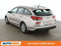 Gebraucht Hyundai i30 Passion 99 PS (72 kW) 2017 Gray Kombi