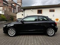 Gebraucht Audi A1 Attraction 105 PS (77 kW) 2010 Schwarz Kleinwagen