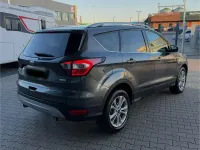 Gebraucht Ford Kuga Titanium 150 PS (110 kW) 2017 Grau SUV