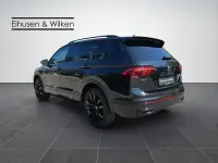 Gebraucht VW Tiguan Allspace R-line 200 PS (147 kW) 2024 Schwarz SUV