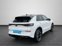 Gebraucht VW T-Roc R-line 150 PS (110 kW) 2026 Pure white / schwarz SUV