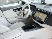 Gebraucht Mercedes E300 Exclusive 204 PS (150 kW) 2025 Grau graphitgrau Kombi