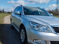 Gebraucht Skoda Octavia 122 PS (89 kW) 2011 Silber Kombi