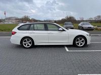 Gebraucht BMW 320 Shadowline 2017 Weiß Kombi