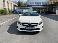Second-hand Mercedes A200 156 CP (114 kW) 2017 Alb Hatchback