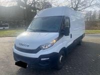 Gebraucht Iveco Daily 156 PS (114 kW) 2017 Weiß Limousine