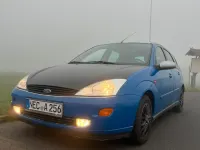 Gebraucht Ford Focus 116 PS (85 kW) 1999 Blau Kleinwagen