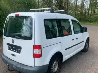 Używany VW Caddy 105 KM (77 kW) 2004 Biały Minivan