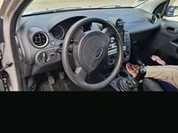 Gebraucht Ford Fiesta 80 PS (58 kW) 2004 Silber Kleinwagen