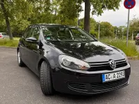 Gebraucht VW Golf VI 105 PS (77 kW) 2011 Schwarz Kleinwagen