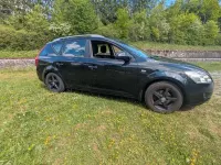Gebraucht Kia Ceed LX 126 PS (92 kW) 2010 Schwarz Kleinwagen