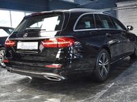 Gebraucht Mercedes E220 200 PS (147 kW) 2022 Schwarz Limousine