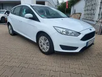 Gebraucht Ford Focus Trend 101 PS (74 kW) 2015 Weiß Limousine