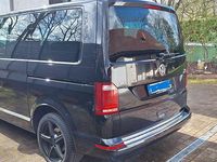 Gebraucht VW Multivan Highline 204 PS (150 kW) 2016 Schwarz Van / Kleinbus