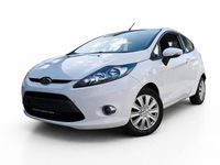 Gebraucht Ford Fiesta 60 PS (44 kW) 2012 Weiß Kleinwagen
