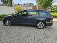 Gebraucht VW Passat 122 PS (89 kW) 2021 Grau Kombi