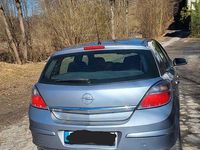 Gebraucht Opel Astra 116 PS (85 kW) 2007 Silber Limousine