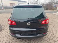 Gebraucht VW Tiguan 140 PS (102 kW) 2009 Schwarz SUV