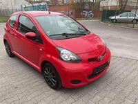 Gebraucht Toyota Aygo 68 PS (50 kW) 2009 Rot Kleinwagen