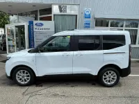 Neu Ford Tourneo Courier Titanium 125 PS (91 kW) 2026 Frostweiß Van / Kleinbus