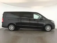 Gebraucht Mercedes Vito 190 PS (139 kW) 2024 Obsidianschwarz Van