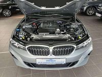 Gebraucht BMW 320 190 PS (139 kW) 2023 Grau Kombi