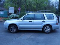 Käytetty Subaru Forester Active 158 HP (116 kW) 2006 Hopea Katumaasturi