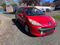 Gebraucht Peugeot 207 73 PS (53 kW) 2009 Rot Kleinwagen
