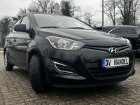 Gebraucht Hyundai i20 Edition 86 PS (63 kW) 2013 Schwarz Kleinwagen