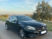 Gebraucht Mercedes A180 122 PS (89 kW) 2013 Schwarz Limousine
