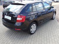 Gebraucht Skoda Rapid Active 86 PS (63 kW) 2015 Schwarz metallic Kleinwagen