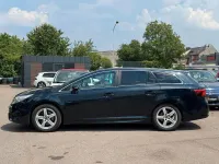 Gebraucht Toyota Avensis Edition 143 PS (105 kW) 2015 Grün Kombi