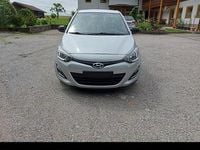 Gebraucht Hyundai i20 Edition 86 PS (63 kW) 2014 Silber Kleinwagen