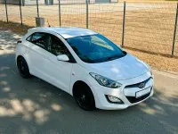 Gebraucht Hyundai i30 90 PS (66 kW) 2013 Weiß Limousine