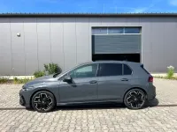 Neu VW Golf VIII R-line Plus 150 PS (110 kW) 2026 Grau Limousine