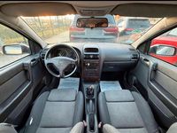 Second-hand Opel Astra 125 CP (91 kW) 2002 Argintiu Berlinǎ