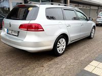 Gebraucht VW Passat Trendline 105 PS (77 kW) 2011 Grau Kombi