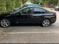 Gebraucht BMW 320 Sport Line 184 PS (135 kW) 2014 Schwarz Limousine