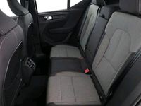 Gebraucht Volvo XC40 163 PS (119 kW) 2024 Grau SUV
