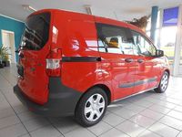 Second-hand Ford Transit 101 CP (74 kW) 2018 Roșu Break