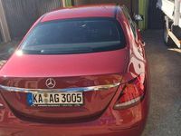 Gebraucht Mercedes E220 Avantgarde 194 PS (142 kW) 2016 Rot Limousine