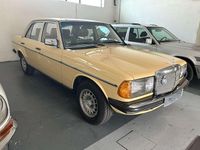 Gebraucht Mercedes E230 136 PS (100 kW) 1984 Gelb Limousine