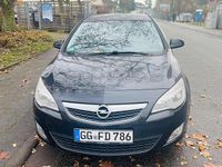 Gebraucht Opel Astra Design Edition 101 PS (74 kW) 2011 Schwarz Limousine