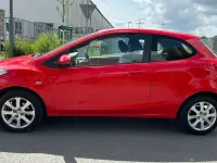 Gebraucht Mazda 2 Active 75 PS (55 kW) 2011 Rot Kleinwagen