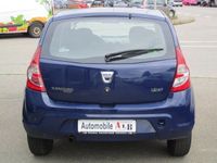 Gebraucht Dacia Sandero 75 PS (55 kW) 2010 Blau Kleinwagen