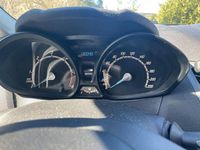 Gebraucht Ford Fiesta 75 PS (55 kW) 2013 Grau Kleinwagen