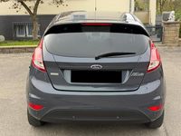 Gebraucht Ford Fiesta 101 PS (74 kW) 2015 Grau Kleinwagen